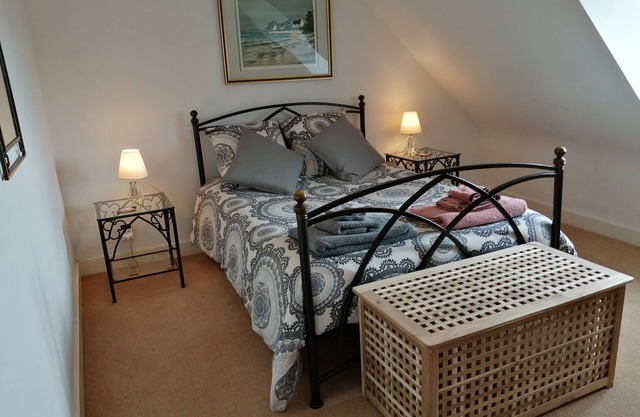 Bed and breakfast near the Côte des Légendes beach