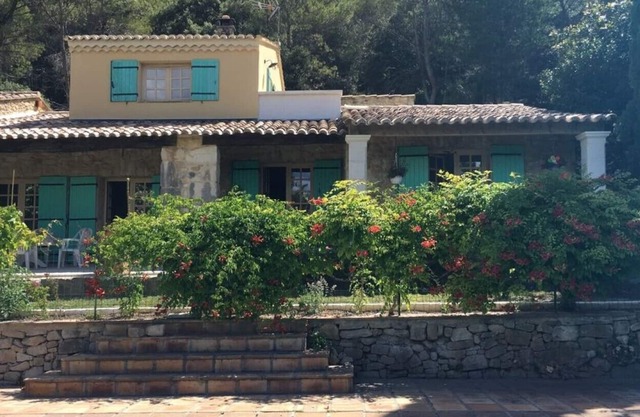 Bedroom "LAVANDE" pool and garden view