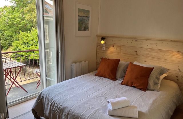 Bel Appartement Calme, 1 Minute du Centre et de la Gare