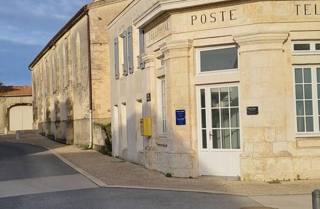 Belle Ferme Rénovée Avec Grand Jardin Abrité Entre Île de Ré et Oléron