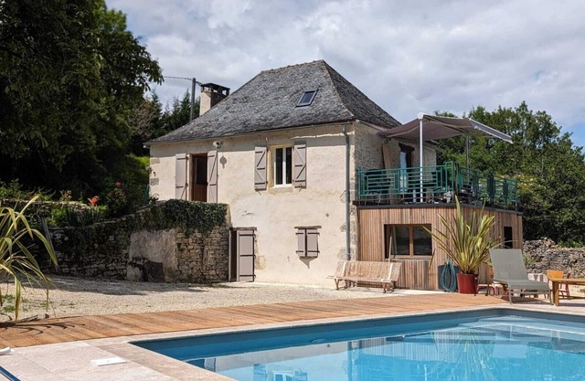 Belle Maison de Vacances Avec Piscine au Cœur de la Vallée de la Dordogne