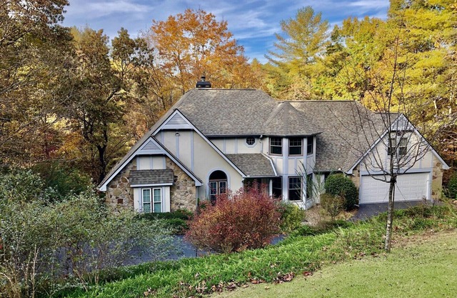 Belle Terre Chateau with Private Hot Tub
