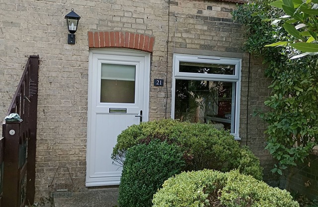 Bellevue cottage Wicken five minutes stroll from Wicken fen.