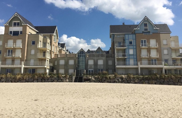 Berck Plage: Duplex, sea view, 8 people