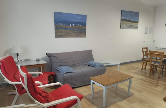 Berckoise house 100m beach and 150m CV