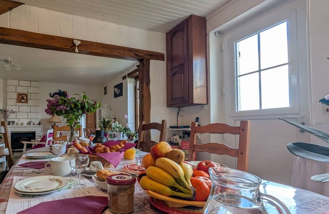Berry Guest Rooms: Nature and Relaxation near Loire Castles