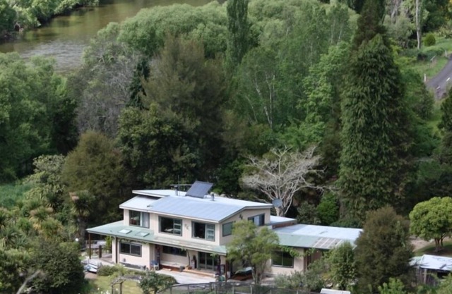 Beside the beautiful Motueka River