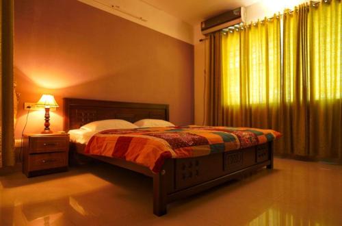 BEST - Classic 3bhk Apartment near Lulu Mall