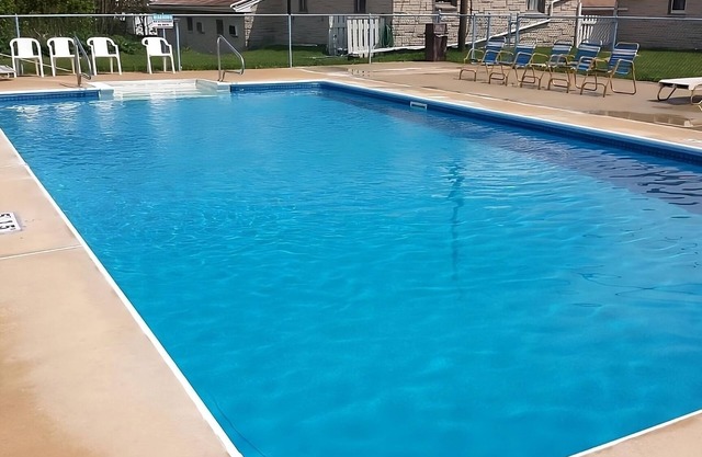 Best Find! 3 Budget-Friendly Units, Offers FREE Breakfast & FREE Parking!