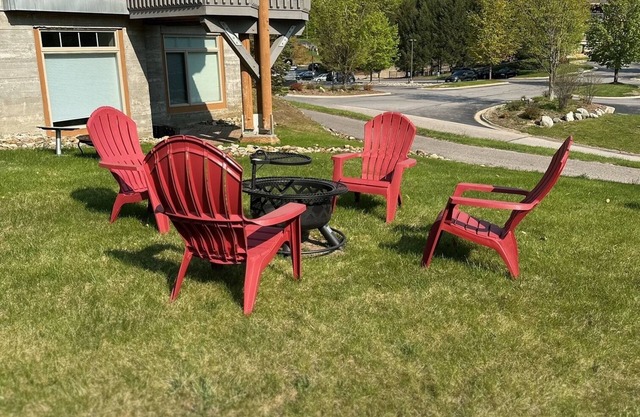 Best Location on Cedar River Golf Course! Right on the Cart Path!