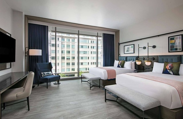 Best Place to Unwind! Two Homely Units with DC Landmark View, Pet-friendly!