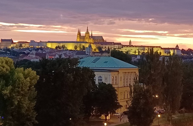 BEST PRAGUE CASTLE VIEWnRiver Front, 4 BDR 2.5 BA 4 Balconies