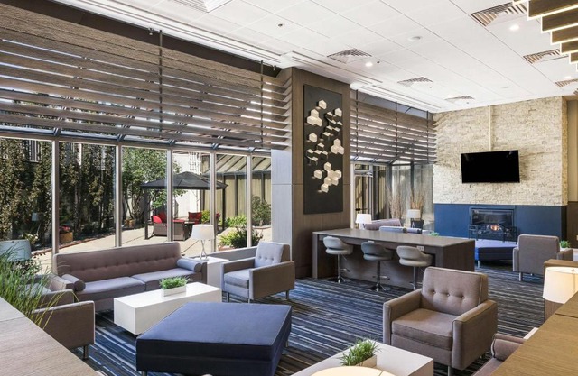 Best Western Premier Calgary Plaza Hotel & Conference Centre