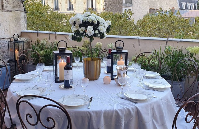 Between St Germain & Eiffel Tower house terrace view AC 8 bedroom fully serviced