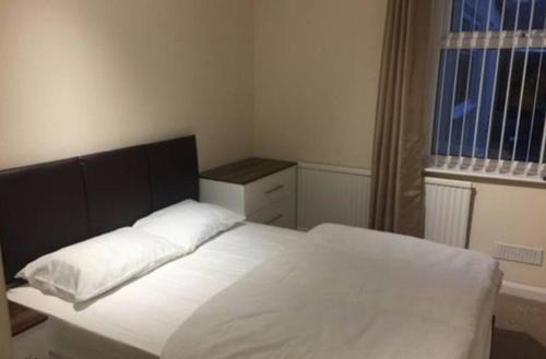 Big Bright Room in Leicester