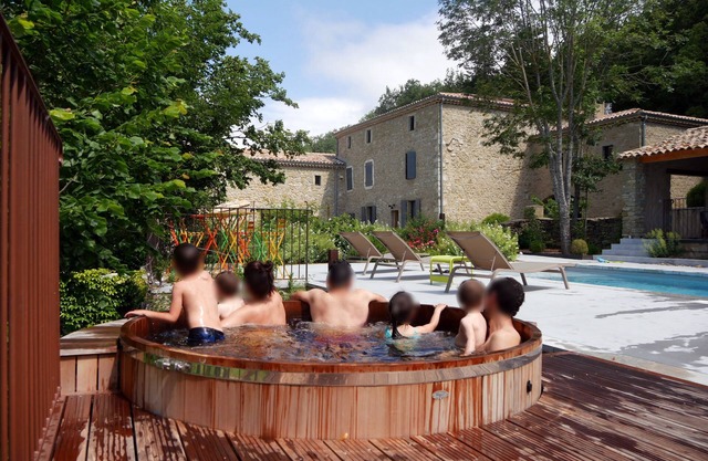 Big cottage of charm in Drôme Provençale