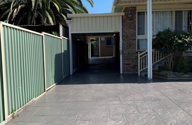 Big house 6 bedrooms, free parking