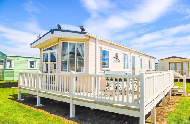 Big Skies Platinum+ holiday home WiFi, Netflix