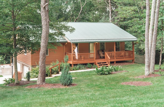 Bigfoot's Hideout: A Hocking Hills Escape