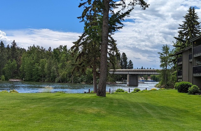 Bigfork Water View Studio Condo