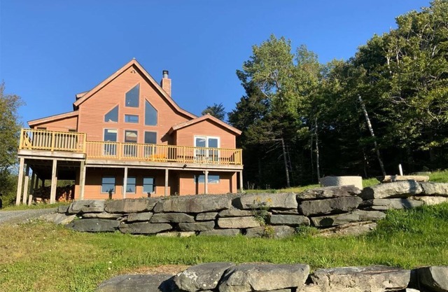 Birch Hill Hollow - Mt Snow & pool table