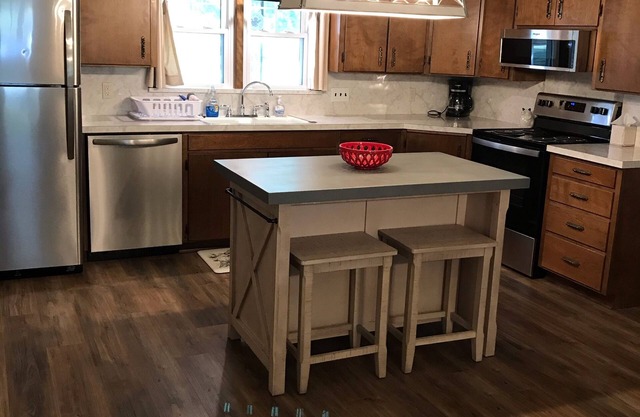 Black Oak Guest House - Stay in the country with easy access to the city