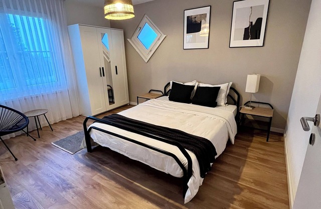 Black & White Apartment