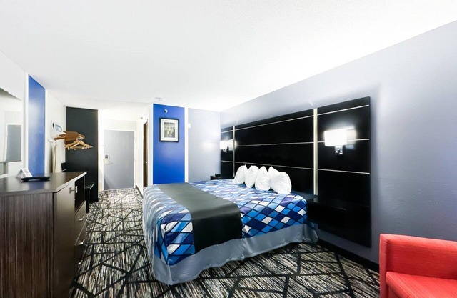 Blaine Town Inn & Suites