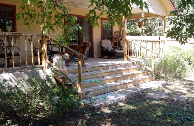 Blanco River water front, Family & Pet friendly, Free WiFi, Contactless check-in