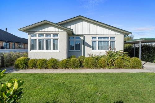 Bliss on Barratt - Blenheim Holiday Home