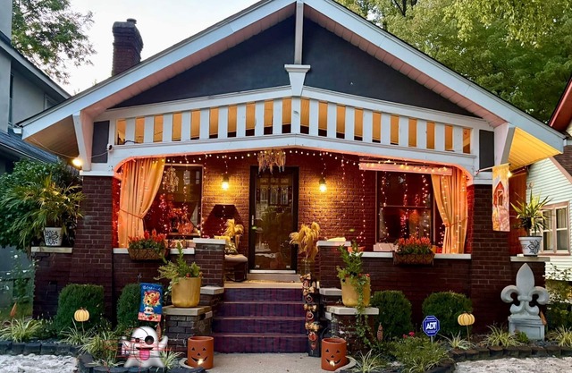 Blissful Bungalow on National Historic St in New Albany, 1 mile from Ohio River
