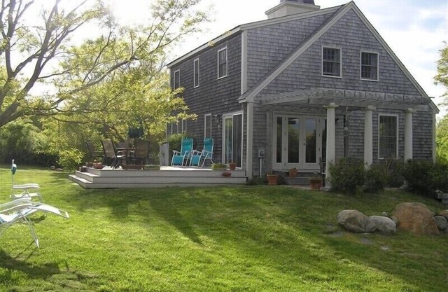 Block Island Secluded House ~ Near Rhodmans Hollow ~ Peaceful And Private