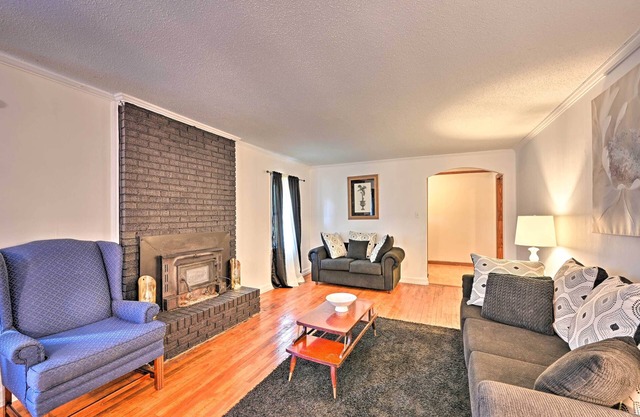 Blounts Creek House w/Yard - Pets Welcome!