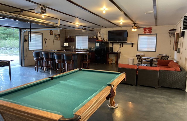 Blue Bear Hideout the ultimate set up for large groups and get togethers!