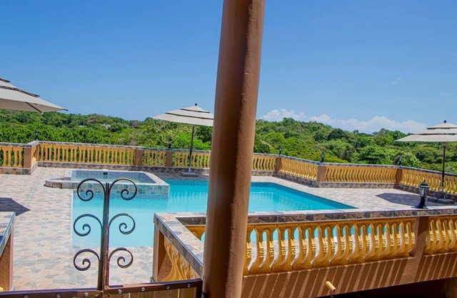 Blue Berry Hills Villa
