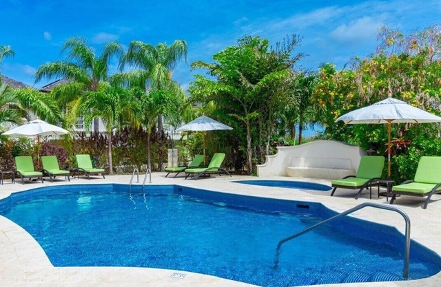 Blue Horizon Battaleys Mews - Beautiful villa 5 minutes stroll to Mullins beach