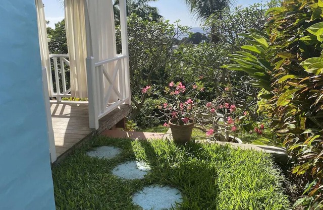 Blue Marine - Quiet Charming Cottage - Stunning Sea Views