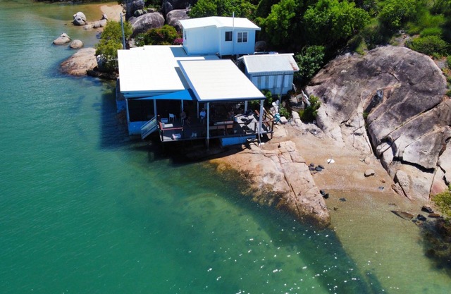 Blue on Cockle, Cockle Bay