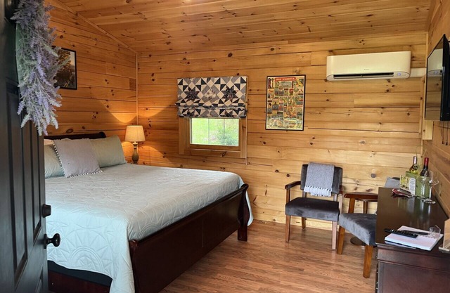 Blue Ridge Bound Cabin 328