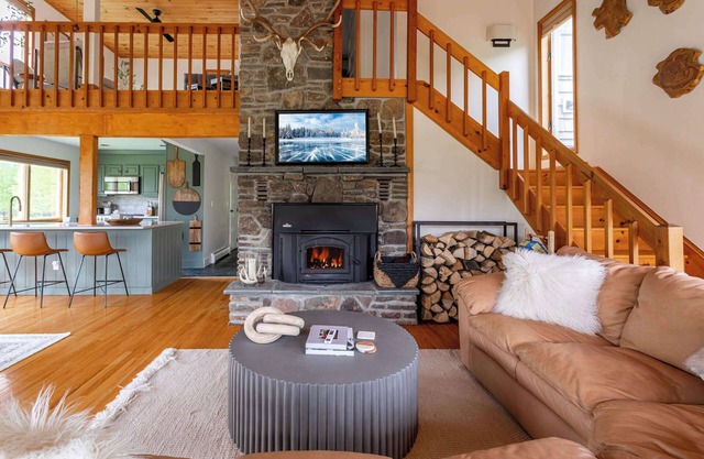 Bluebird Cabin: Firepit + Mtn Views near Belleayre