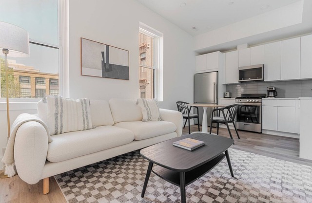Blueground | Logan Circle, AC & w/d, nr landmarks