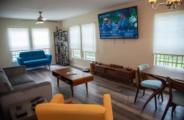 *BMT/Family & Pet Friendly/Workspace/3BR/Downtown*