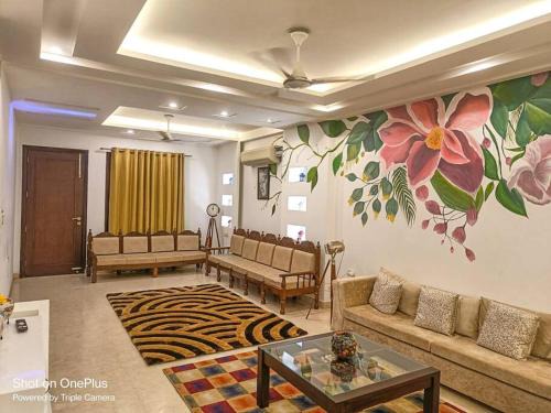 BnBBuddy Chirayu Home 5 BR Duplex@ Shalimar Bagh
