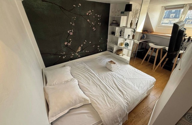 BnBNook - Chic Studio by Place des Victoires