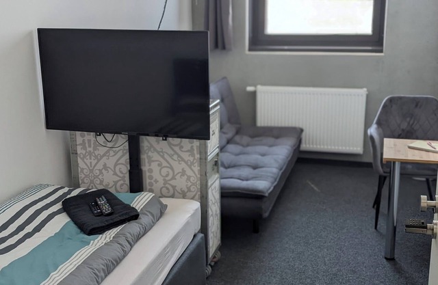 Boardingrooms direct A8, close to Stuttgart, 25min