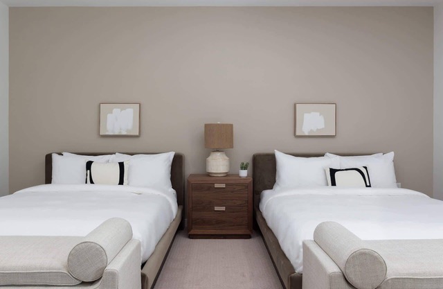 Boardwalk Hotel by Kasa | Double Queen Room