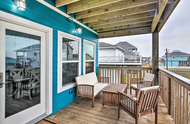 Boat Launch Access: Galveston Home Near Beach!