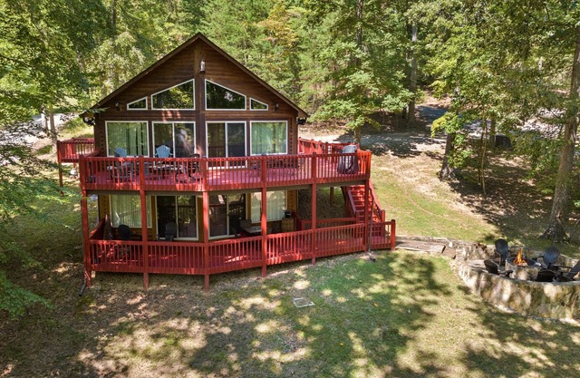 Boat Slip/Fire Pit/Wifi/Roku/Golf Course/3 Min Drive to Marina