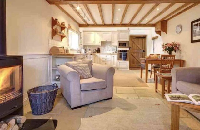 Boddingtons Barn in the Cotswolds (1 Bedroom)