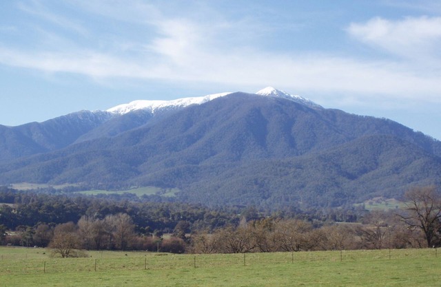 Bogong View .> 3 Bedrooms, 2 Bathrooms